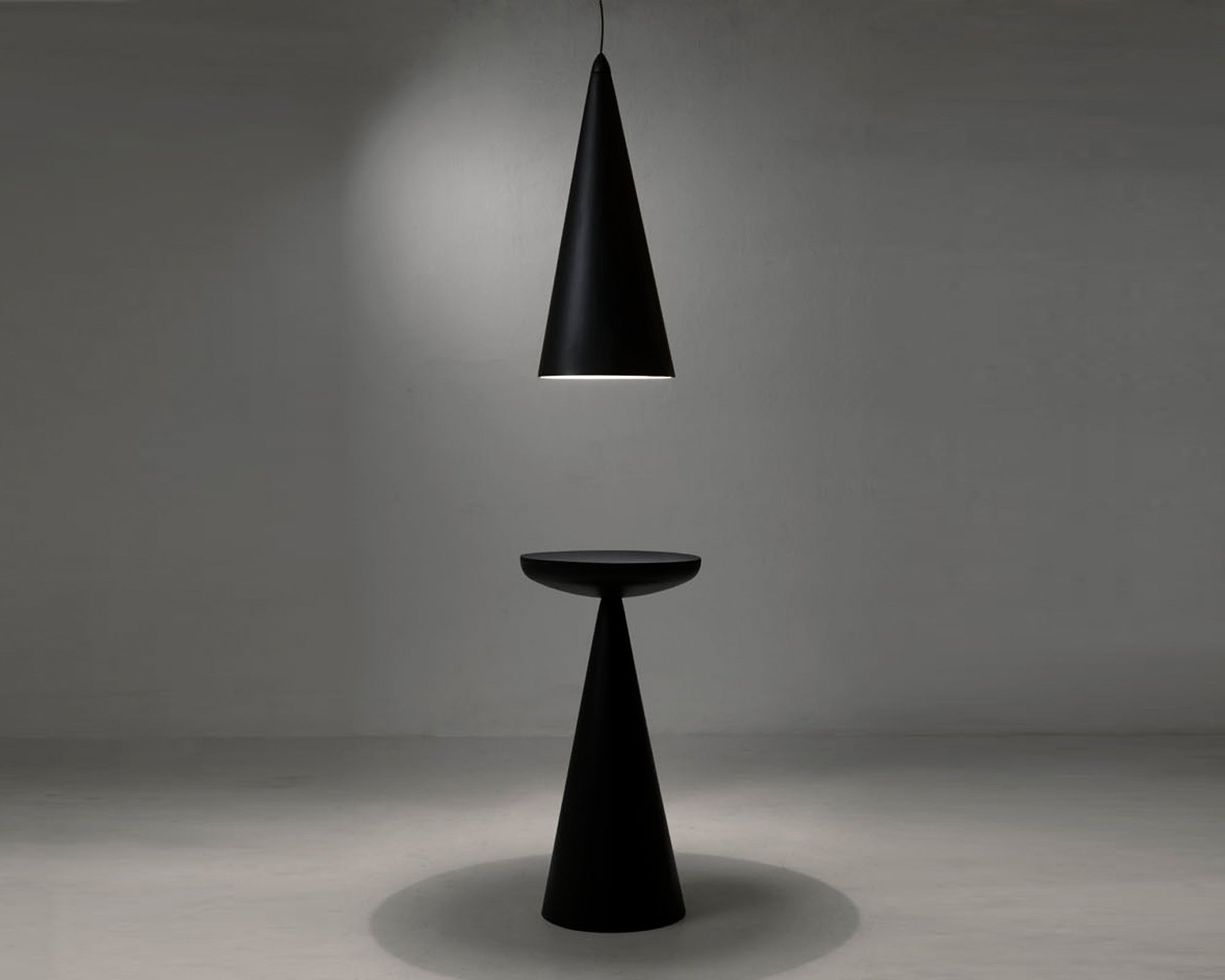 Imperfettolab Miss Table | DSHOP