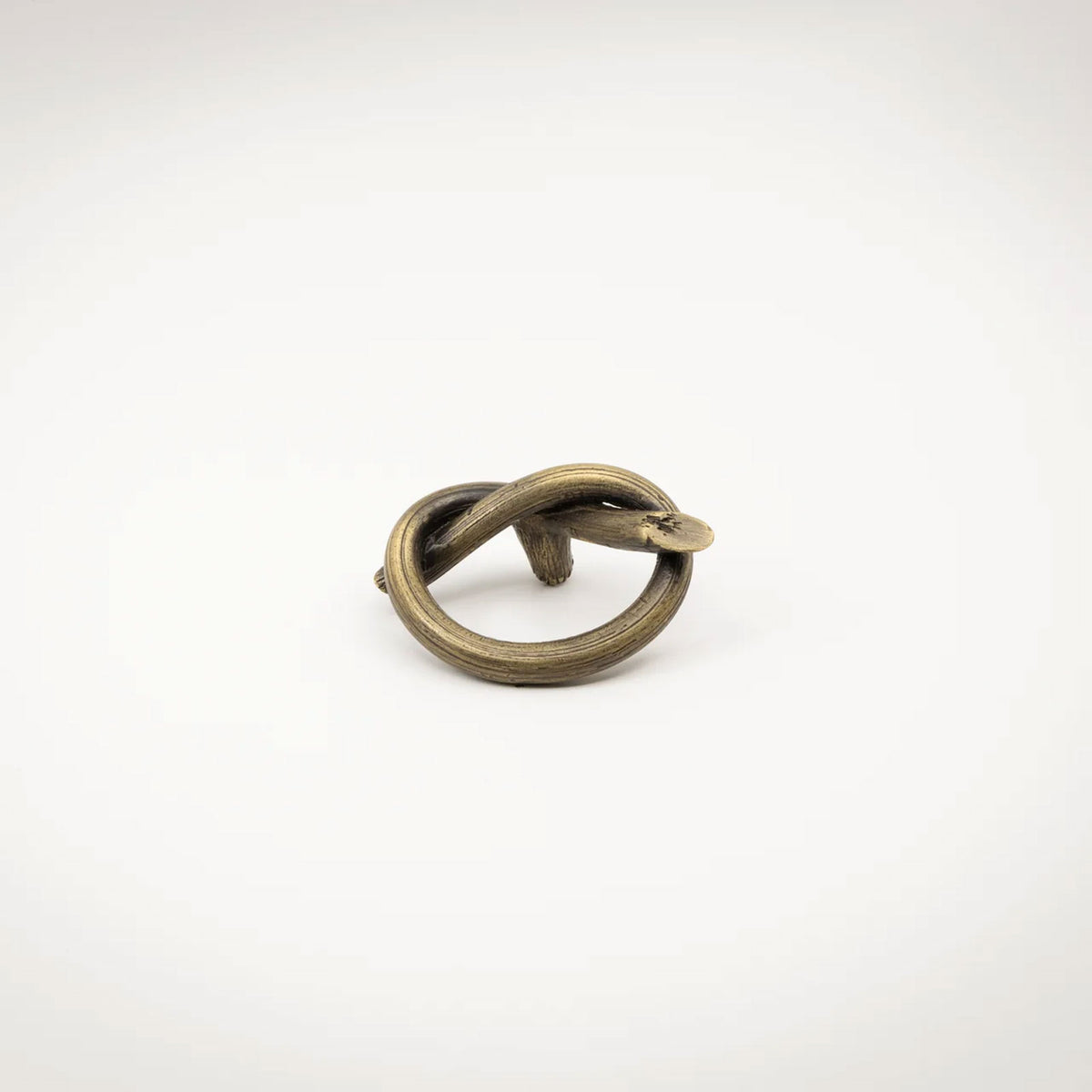 Knot antiques
ダイニングテーブル800 Nest Studio KNOT-02 Pull | Luxury Hardware | DSHOP