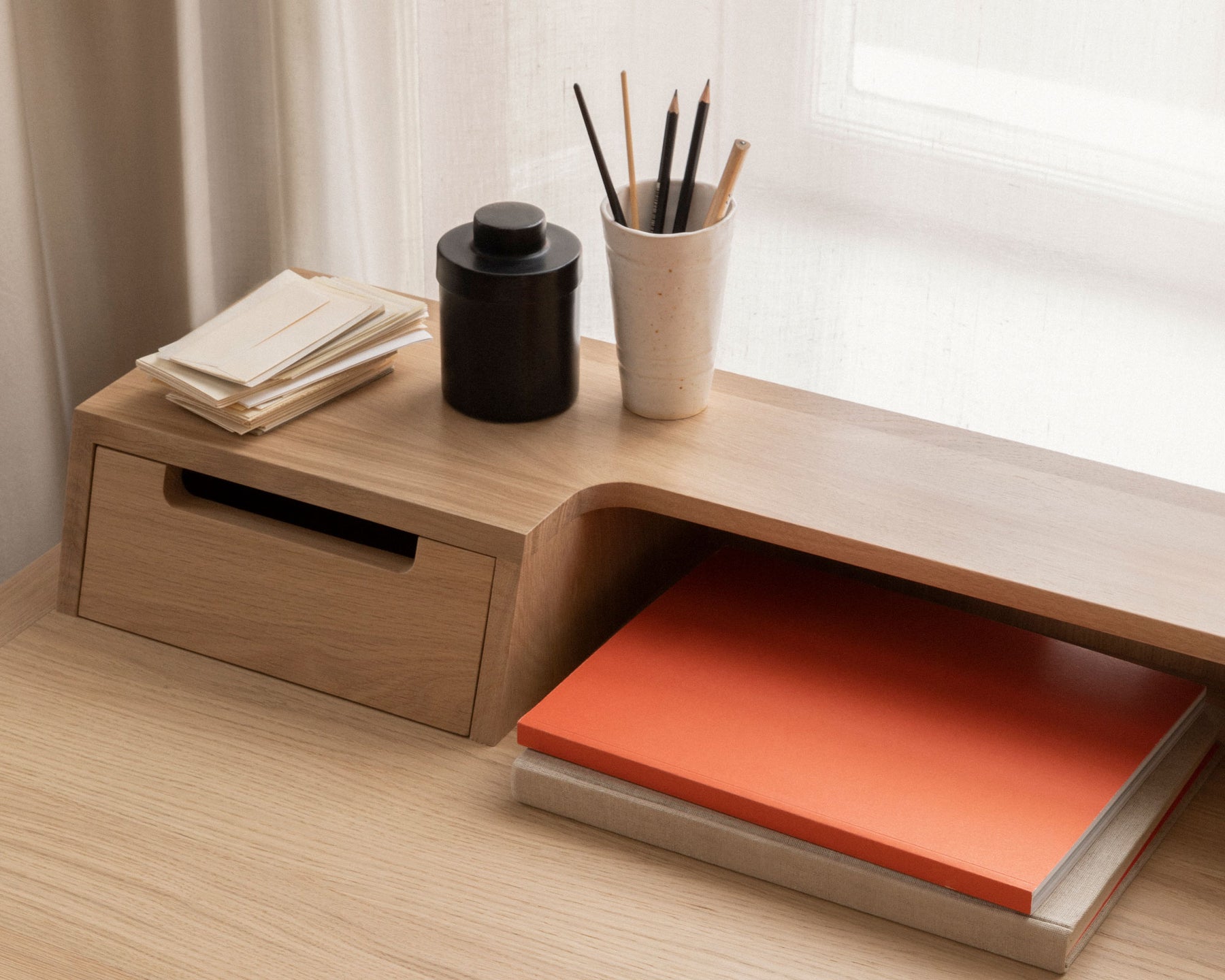 Pale Wood Desk | DSHOP