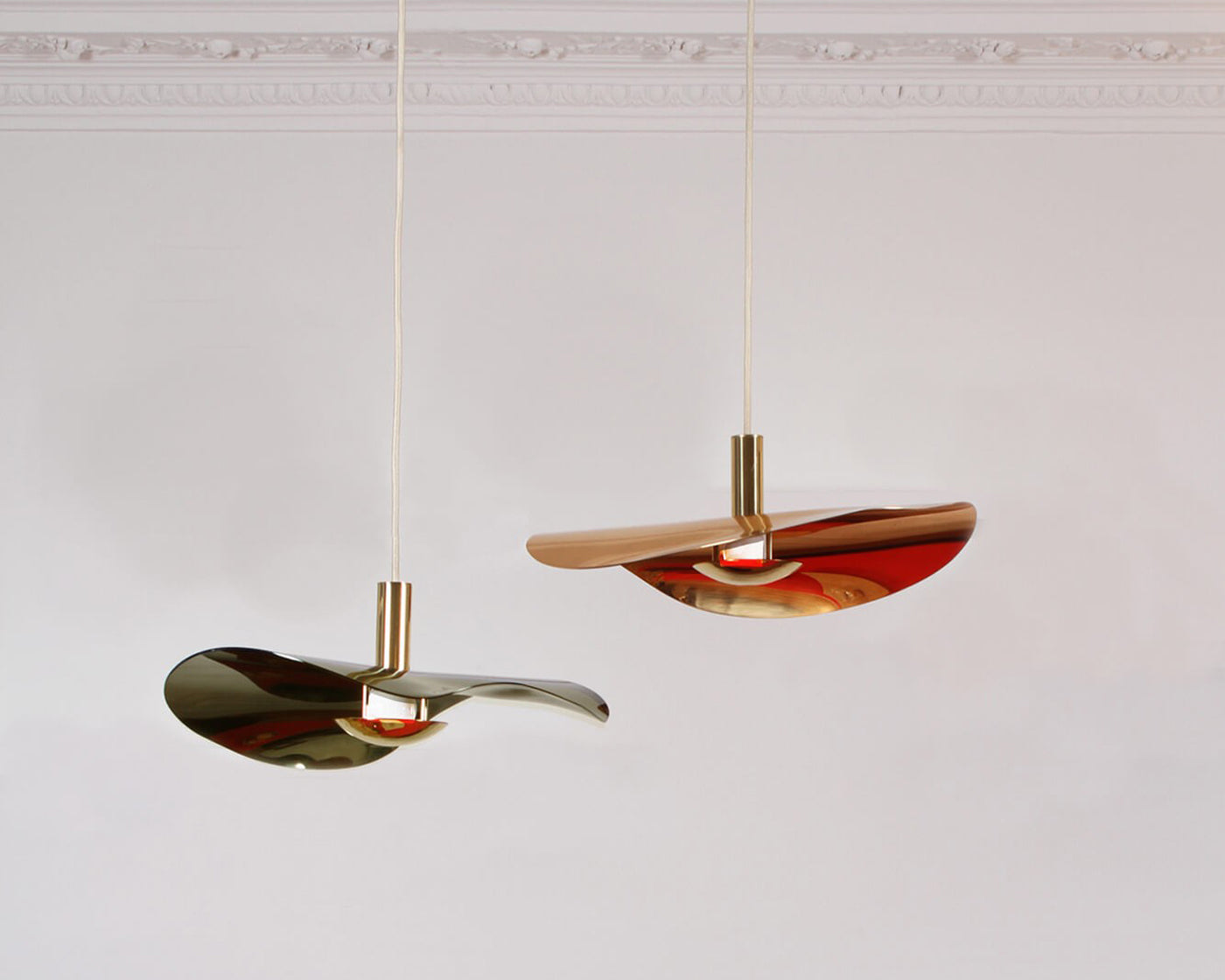 Loïe Suspension - Champagne Sculptural Pendant Light | DSHOP