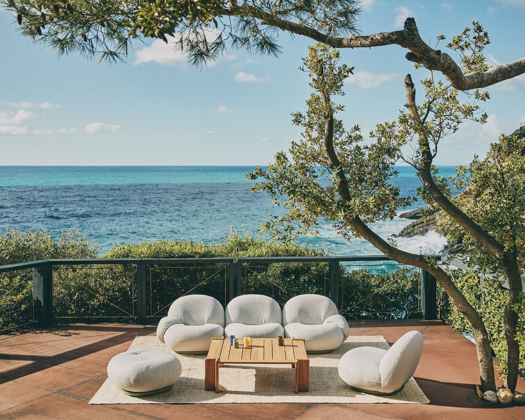 Pacha Outdoor Ottoman