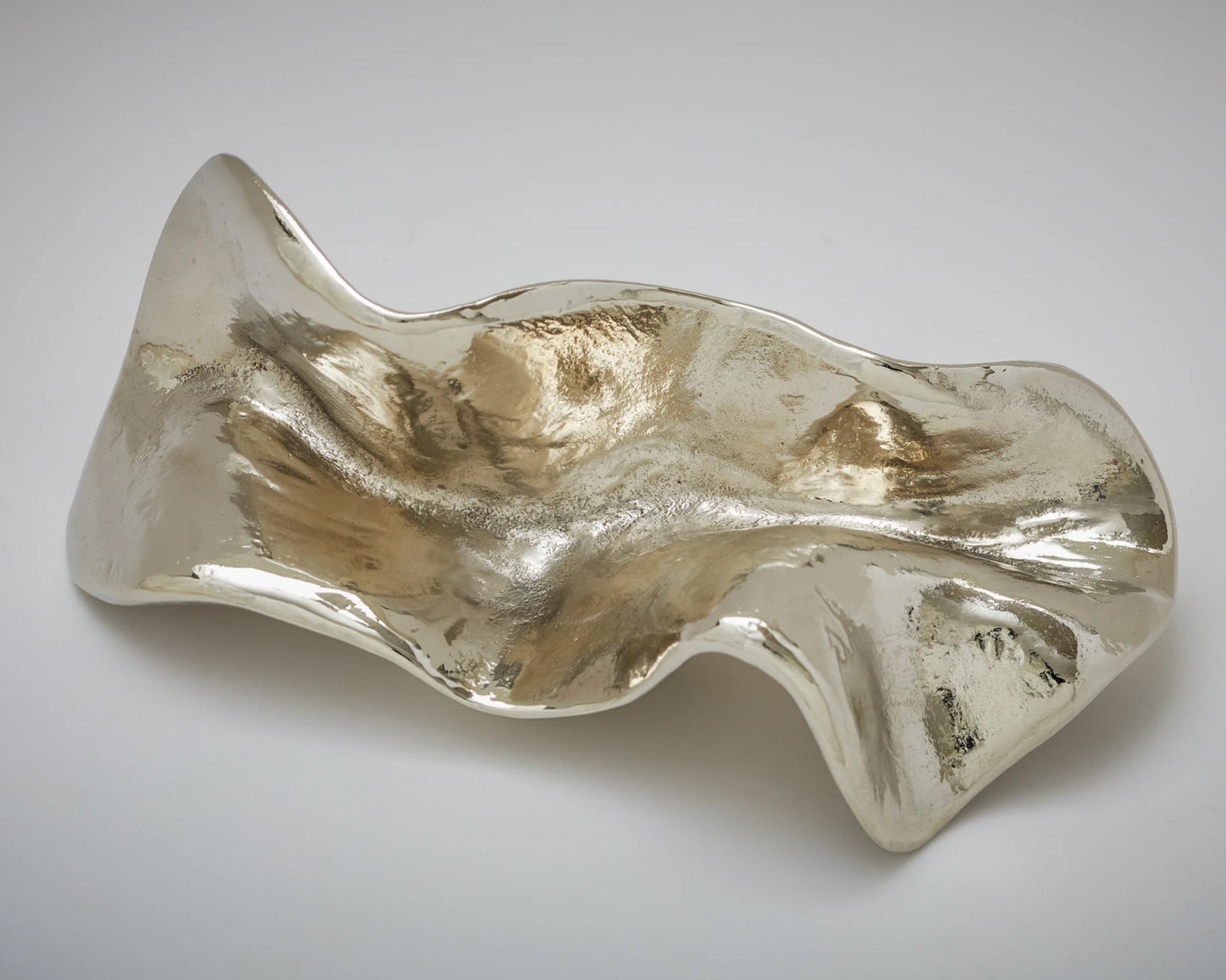 Nest Studio Hardware Pinch05 Handle by Stephen Antonson