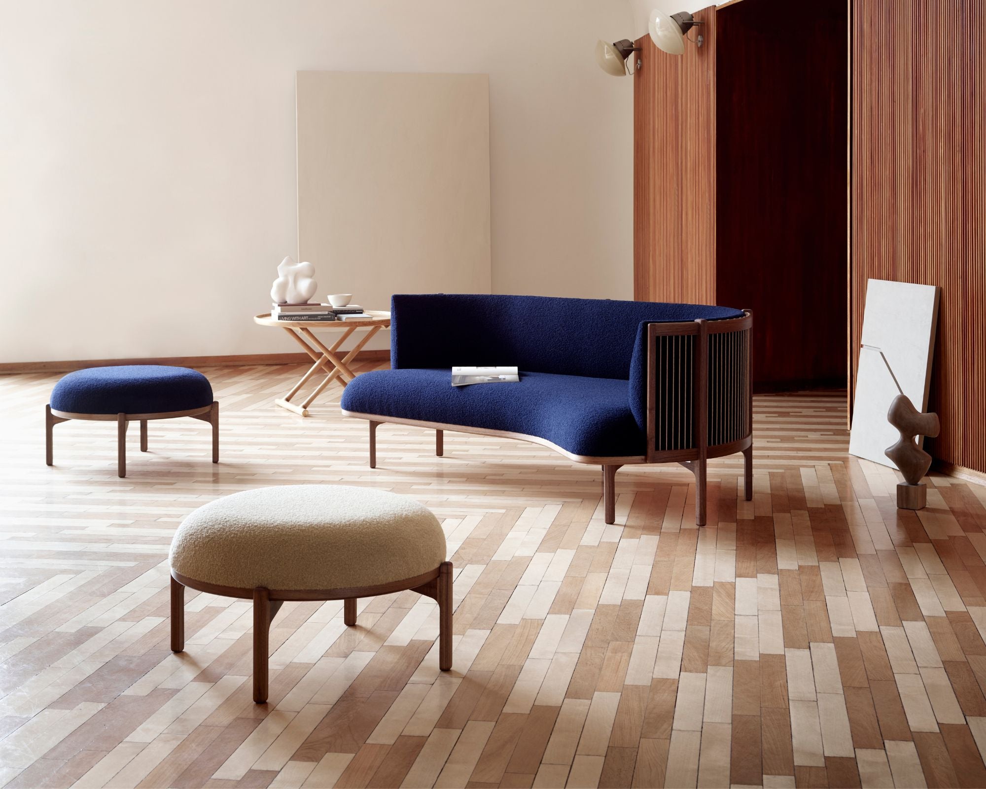 RF1903F Sideways Footstool