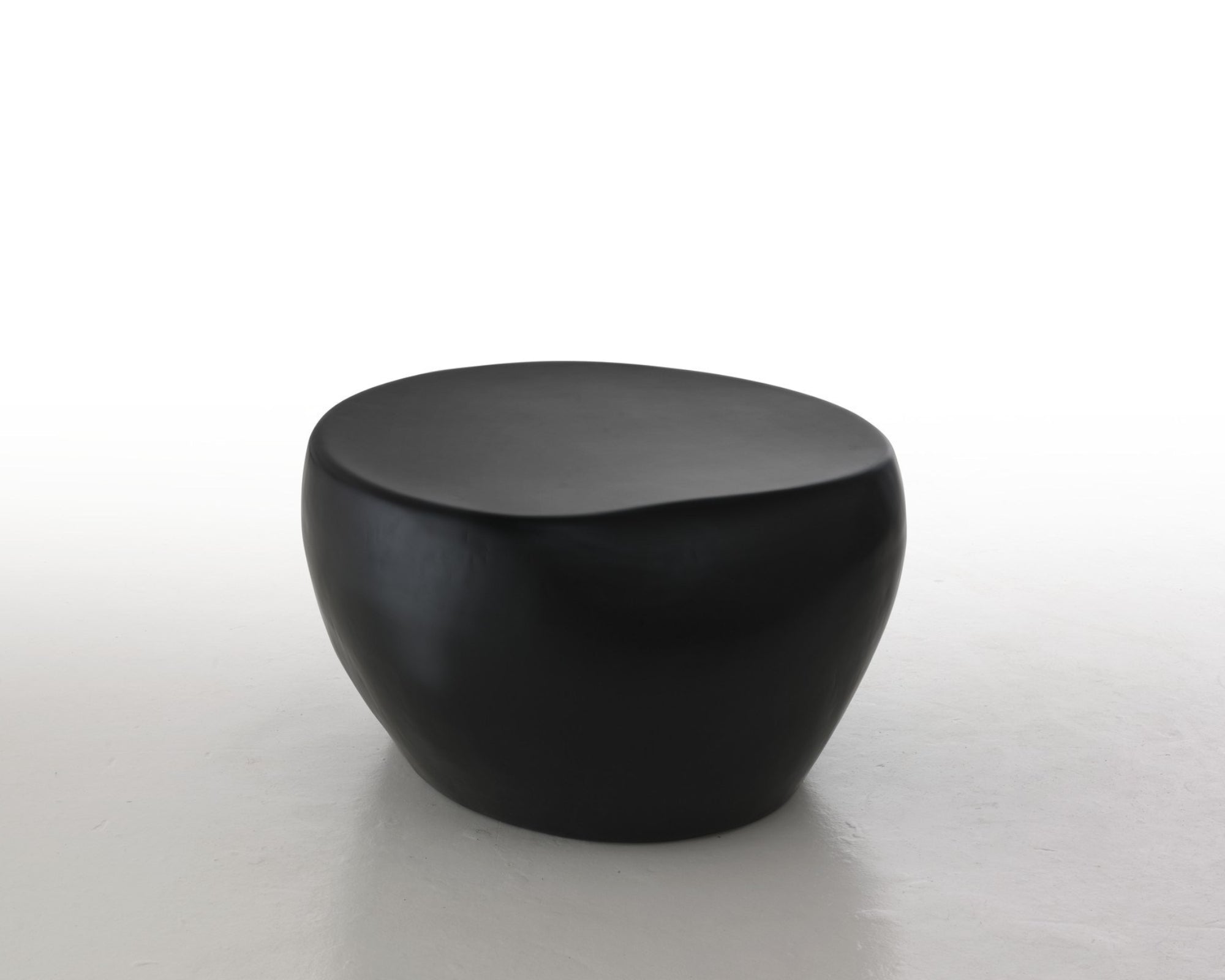 Fiberglass Side Table | DSHOP