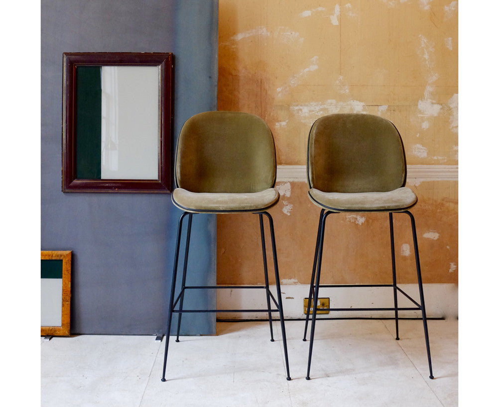 Gubi Upholstered Beetle Stool in Velvet | DSHOP