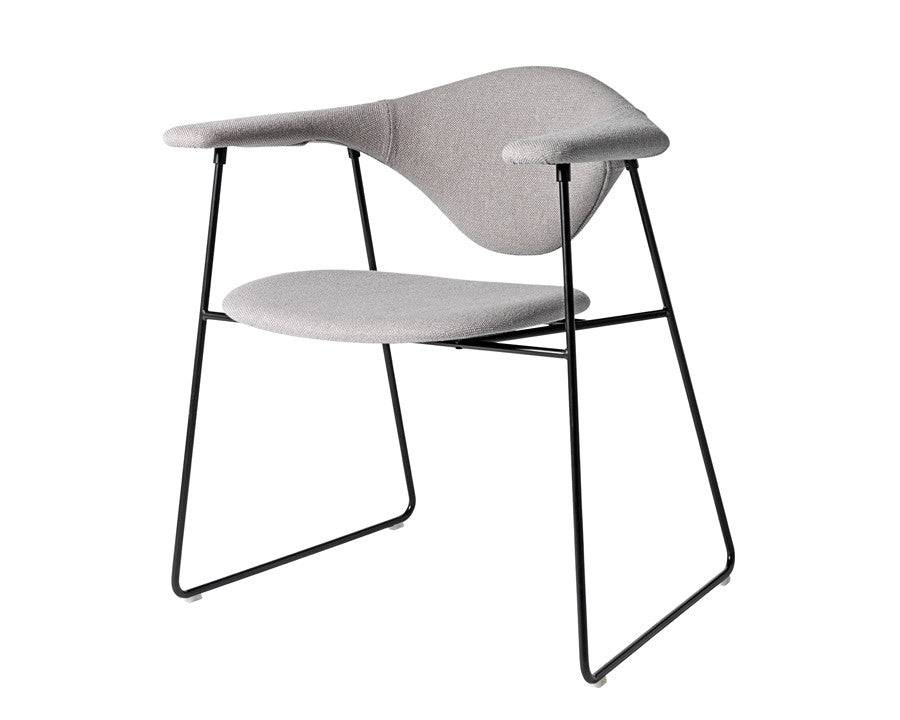Gubi Masculo Chair - Sledge Base | DSHOP